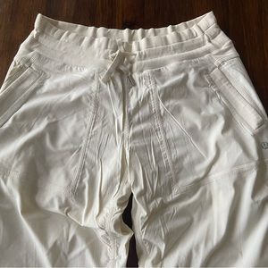 LuluLemon Dance Studio Pant Lined Size 8, Expired Color